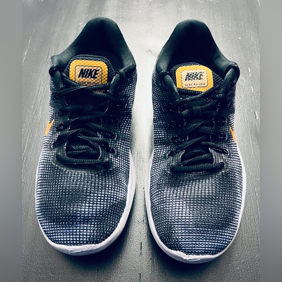 Nike Women's Flex Rn 2018 Low-Top Sneakers Women’s Size 7.5 AA7408-008 Running - Picture 2 of 9